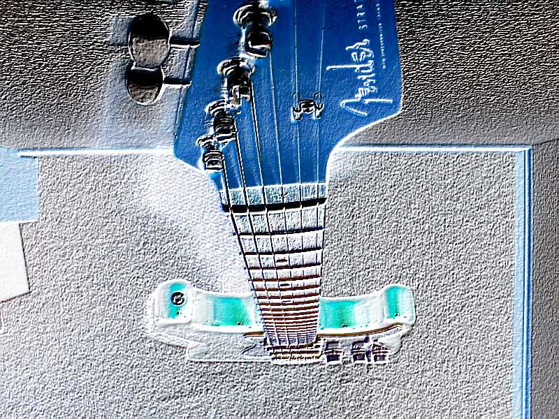 guitarsndrgtspclblu.jpg